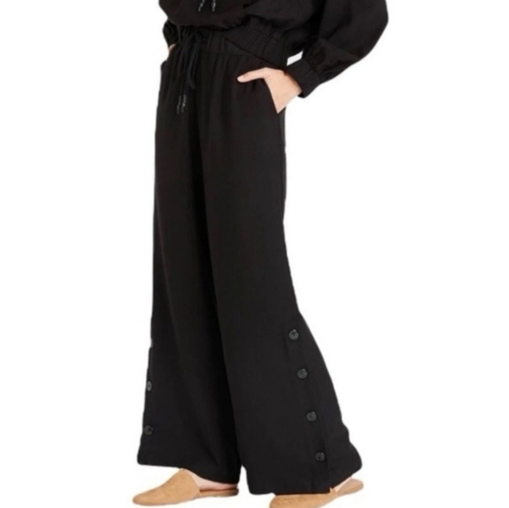 Who What Wear Black Buttoned Wide Leg Pants